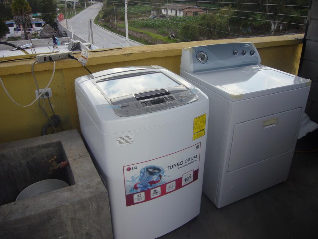 Hotel Residencial El Viajero Tababela Ngoại thất bức ảnh
