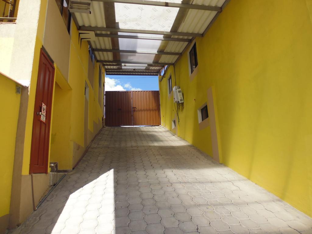 Hotel Residencial El Viajero Tababela Ngoại thất bức ảnh