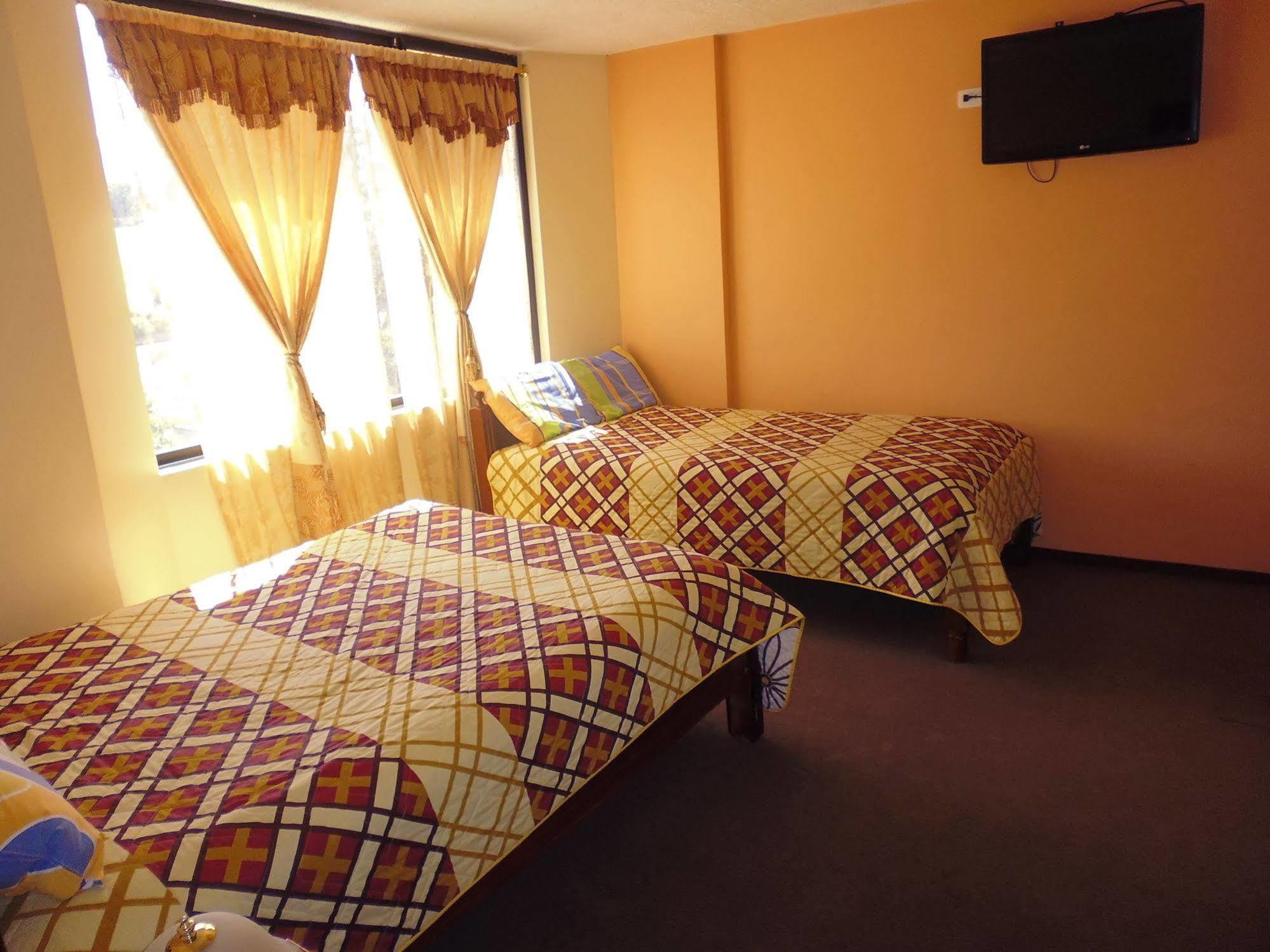 Hotel Residencial El Viajero Tababela Ngoại thất bức ảnh
