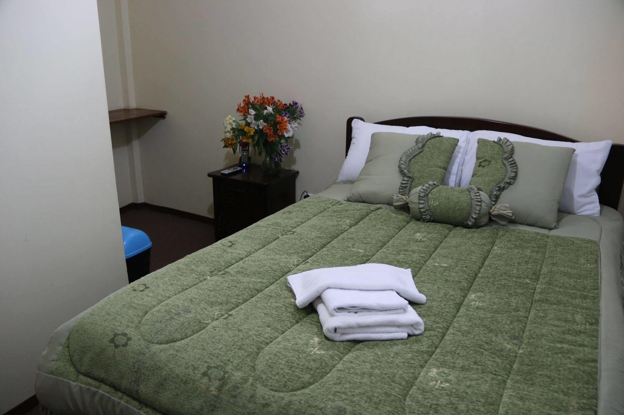 Hotel Residencial El Viajero Tababela Ngoại thất bức ảnh