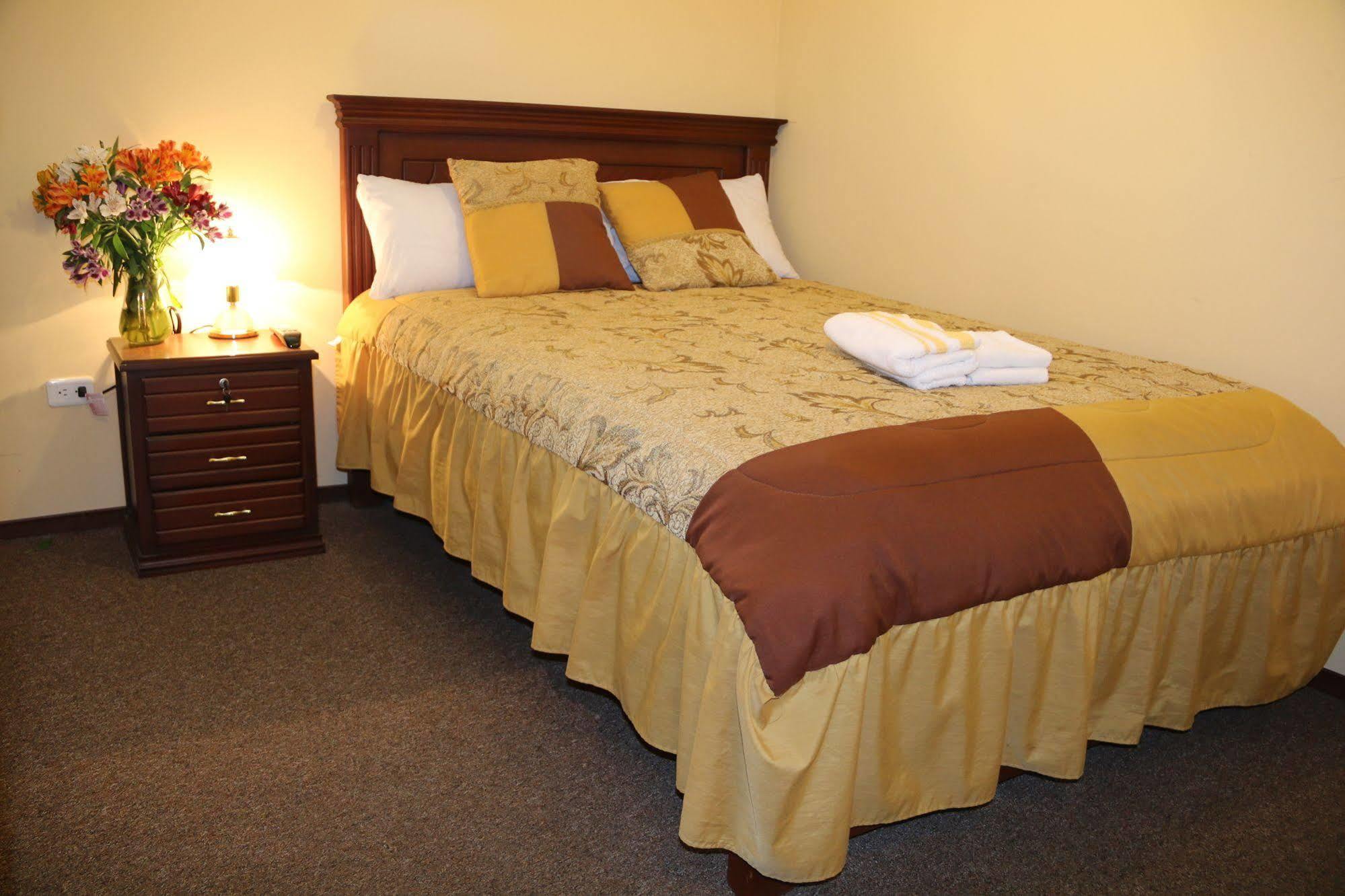 Hotel Residencial El Viajero Tababela Ngoại thất bức ảnh